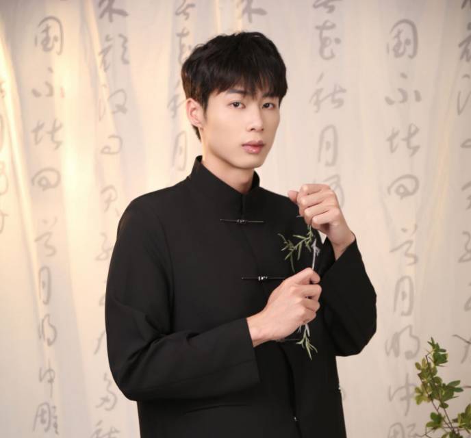 ����Ƭ�ĺ��v