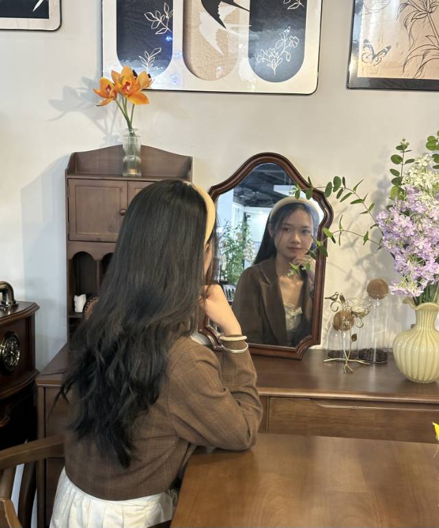 ����Ƭ�ĺ��v